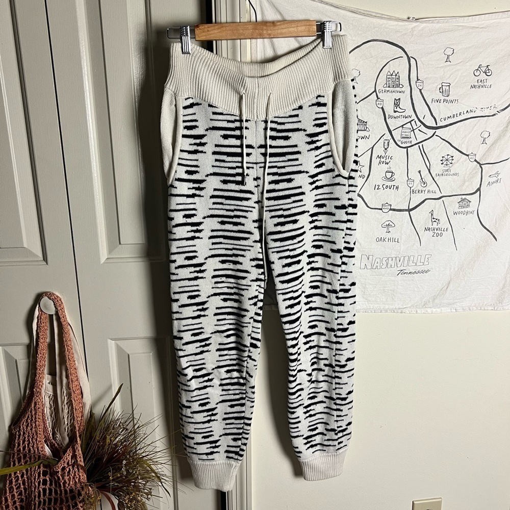Kathryn McCarron Jacquard Sweater Joggers Small